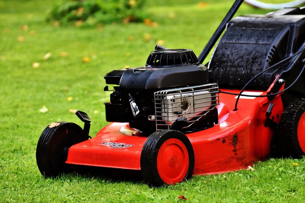 Remote-Controlled Vs. Traditional Lawn Mowers: Pros And Cons