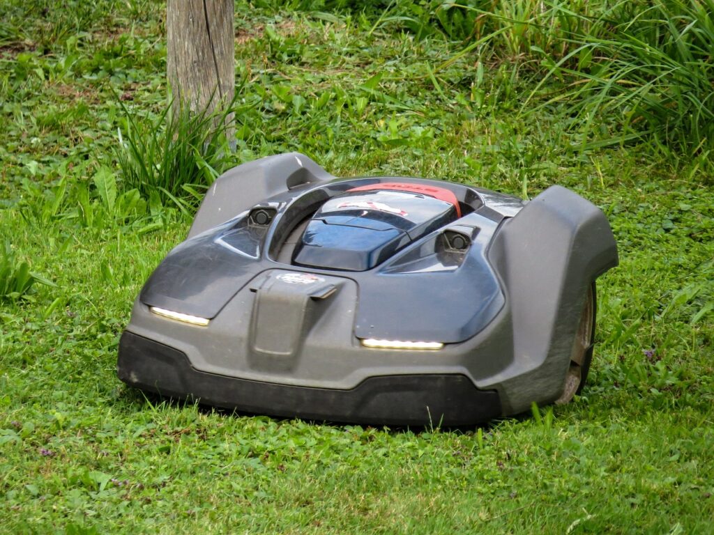 Remote-Controlled Mowers Vs. Robotic Lawn Mowers: Which Is Better?